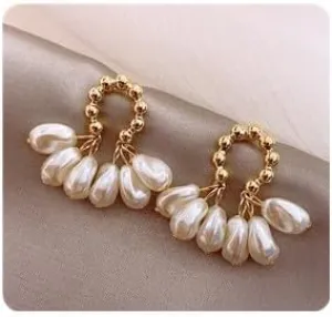 Sither Pearls Tassel Earrings for Women Dangling Pearls Earrings Boho Dainty Earrings Gold Jewelry for Prom Wedding Party Halloween Christmas Gift