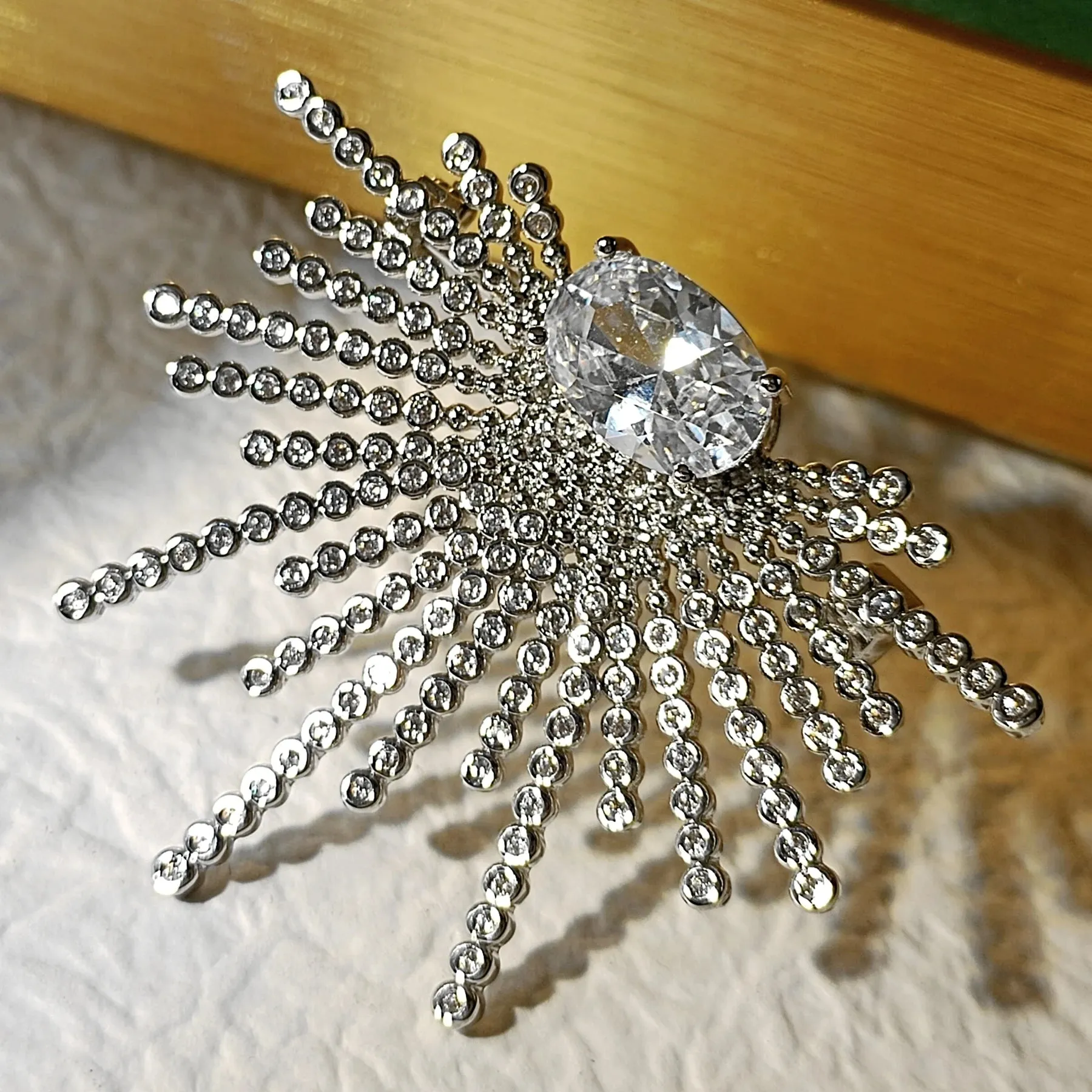 Stunning Splendid Silver Tone Cubic Zircon Sunburst Brooch Pin Daily Wear Jewelry